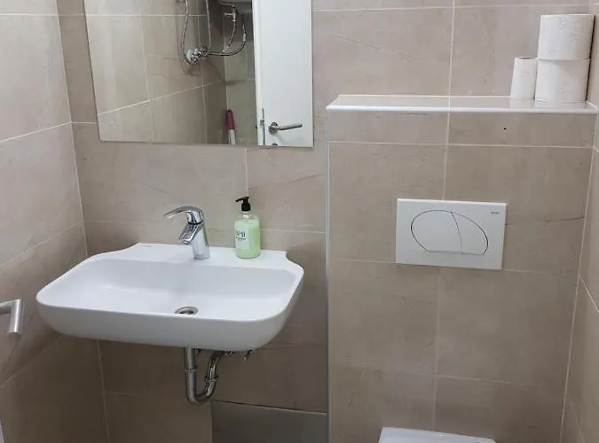 אכסניה Railway