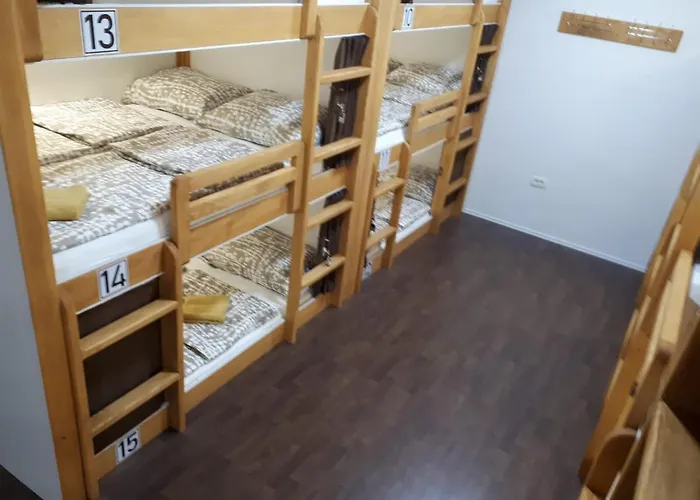 Railway אכסניה *